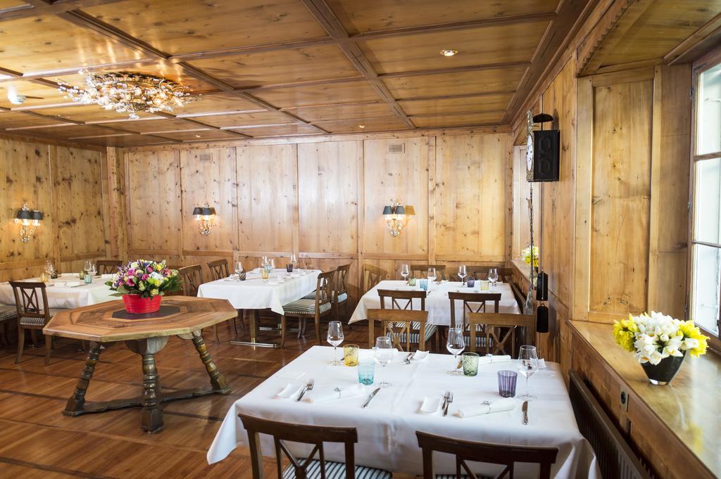 Hotel Weiss Kreuz Malans Extérieur photo